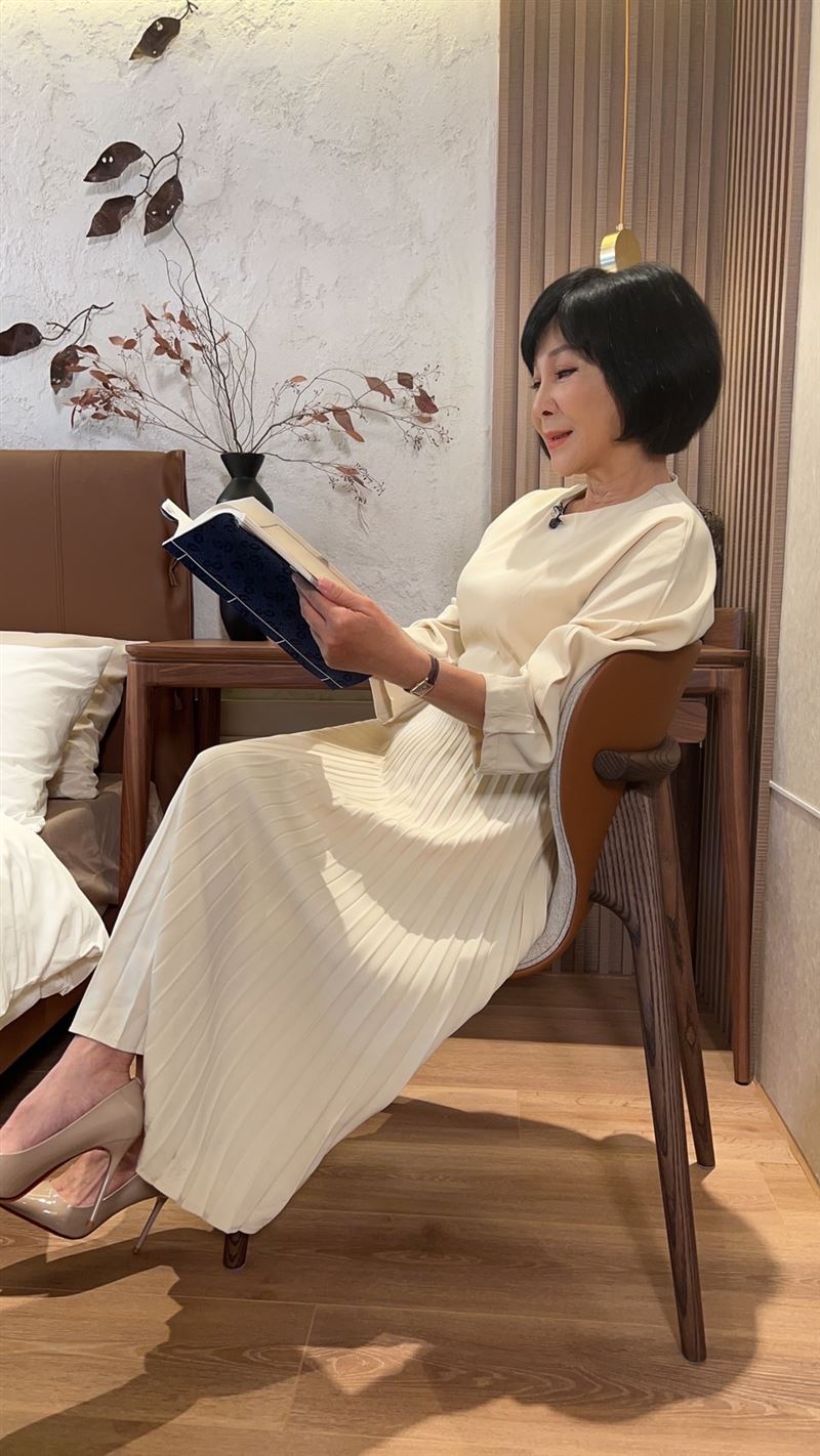 吳淡如突認在外還有2女兒!真面目曝光 昔44歲懷雙胞胎「1寶胎死腹中」