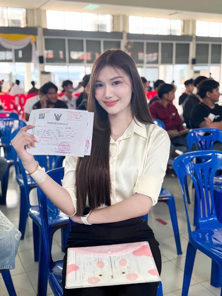 泰兵役抽籤「13金釵」爆紅！變性正妹美照曝光　本人IG找到了