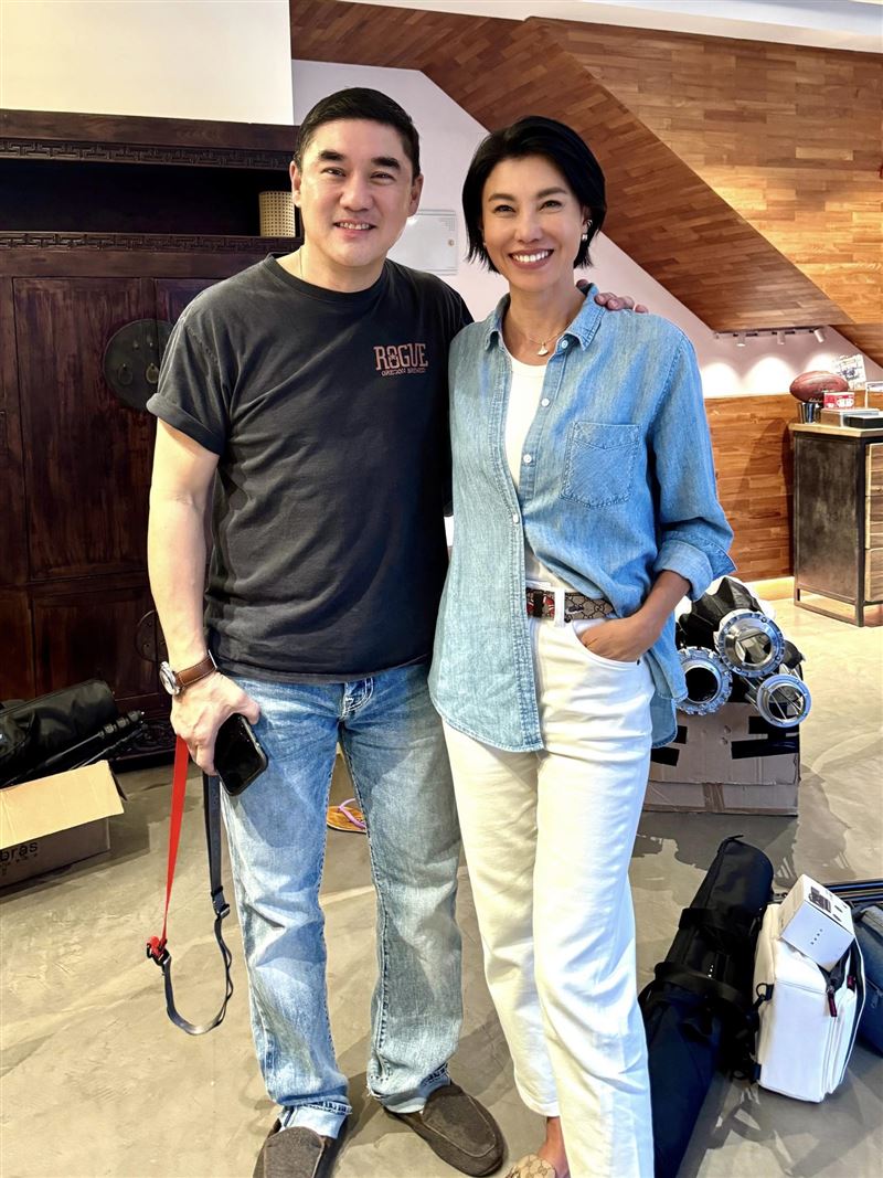 徐曉晰合體吳大維!VJ回憶殺掀萬人暴動 認識30年網驚見「最可怕的事」