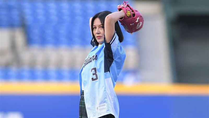 中職／苗可麗開球前壓力大　想當啦啦隊「姊姊會讓弟弟很安心」