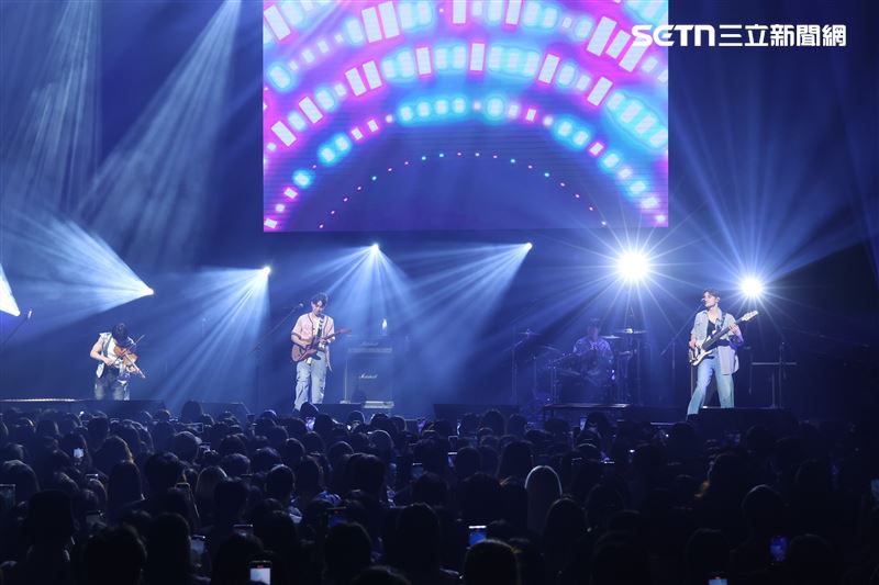 唱一半出事！「拉斷小提琴」LUCY來台被餵44人份芒果冰嚇傻