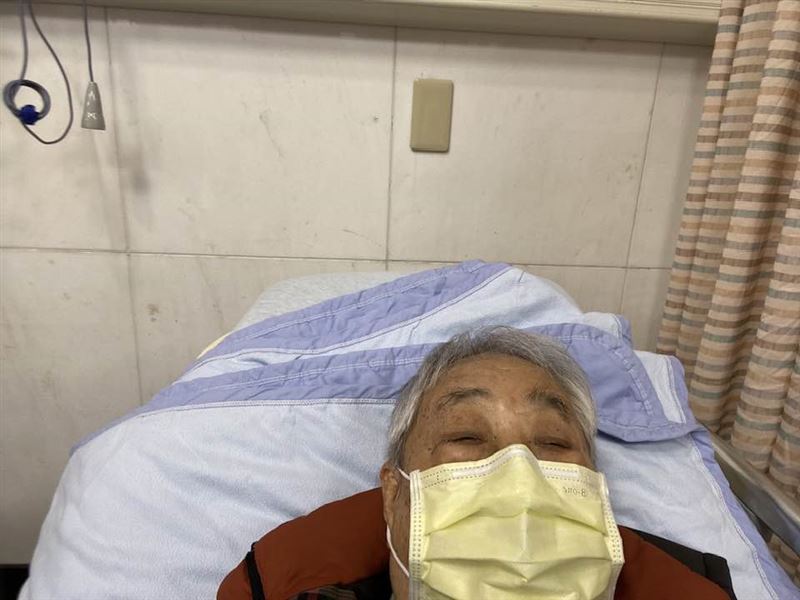 90歲氣象主播李富城住院　自揭病因尿道發炎