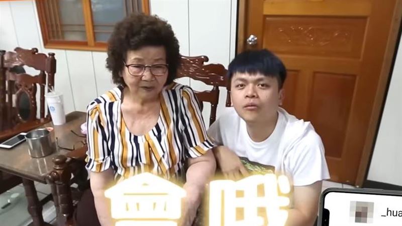 蔡阿嘎真心換絕情！嘎嬤去世「秒發文暗酸」　堂妹IG慘被灌爆：可怕親戚