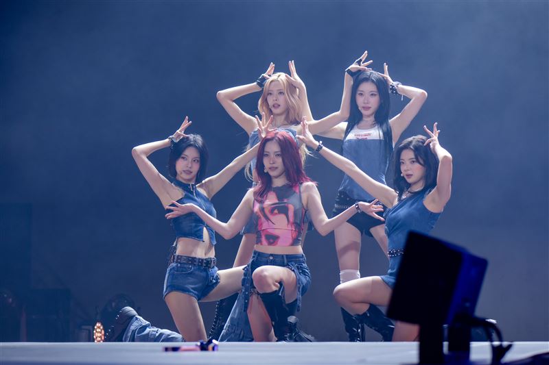 直擊／ITZY壓軸炸翻林口！隨機檢查「粉絲桌布」　嗨喊：不要被我發現