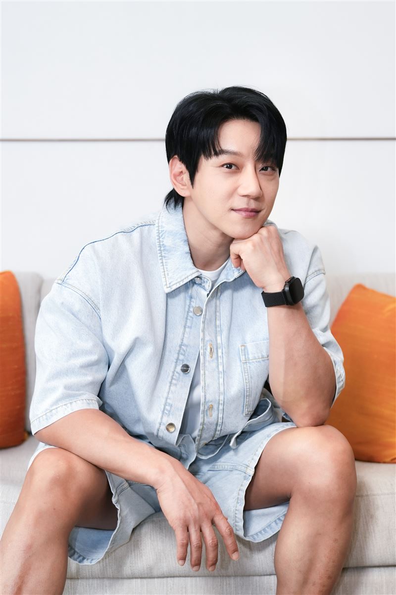 韓歌王來台約泡！一見對象「哭哭了」黃致列年過40認：肌肉流失