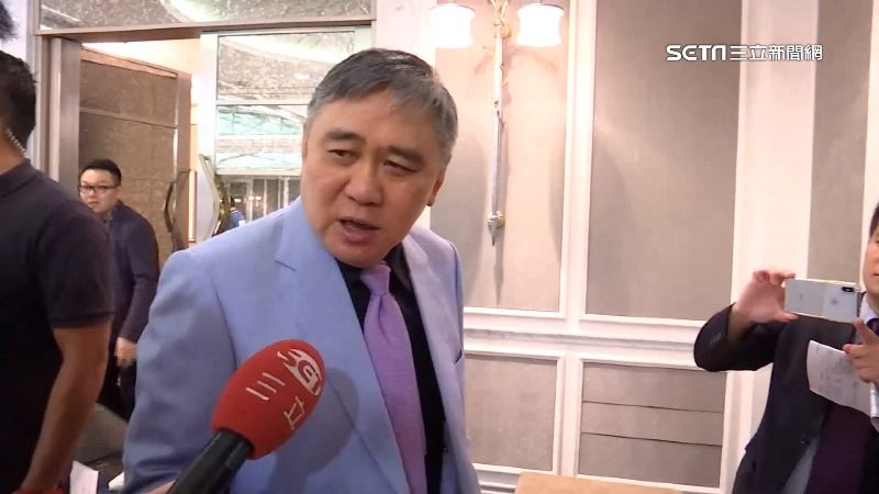 王文洋爆包養網甜心私生子！486先生不忍122字發聲：到底腦袋裝什麼？