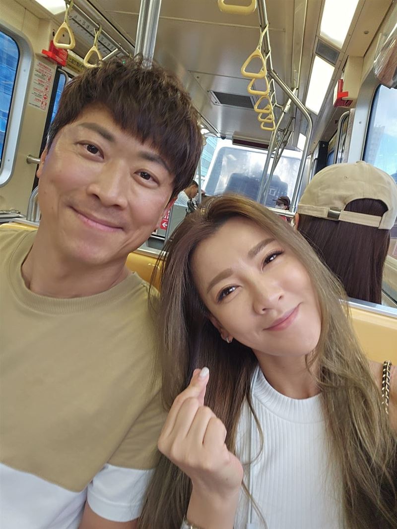 曾雅蘭正妹女兒不藏了！沙灘「解放比基尼」火辣身材震撼全網