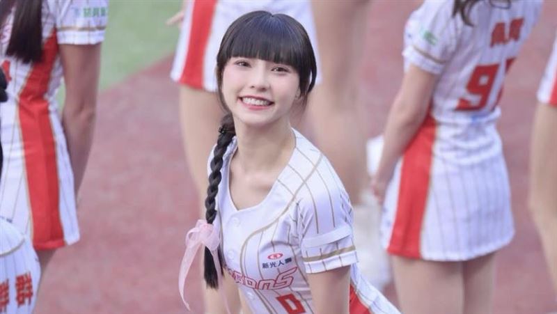 小龍女霖霖深夜發聲!顫抖痛斥「被造謠是小三」 4點聲明全文曝光