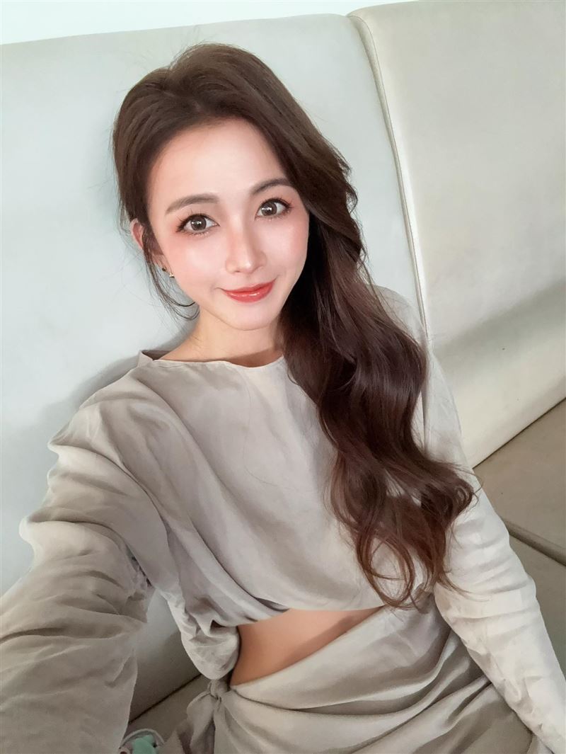 嫁30億豪門10年！小林志玲為愛女手工打造「粉紅龍舟」　成品出爐網驚呆