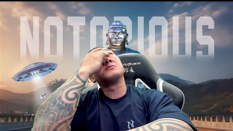 館長哭了！才喊生意快GG　神秘人「現身包圍便當店」震撼畫面曝光