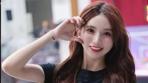 Dora約富商照曝！人夫起底「錢三輩子花不完」　李怡貞再揭正宮小三狀況