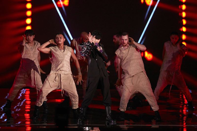 林俊傑大巨蛋最終場破例「做這事」 網友隔螢幕狂喊:好羨慕