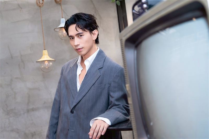 專訪／家人離世又淪金曲遺珠！準歌王認「身心被擊垮」驚吐不想唱了