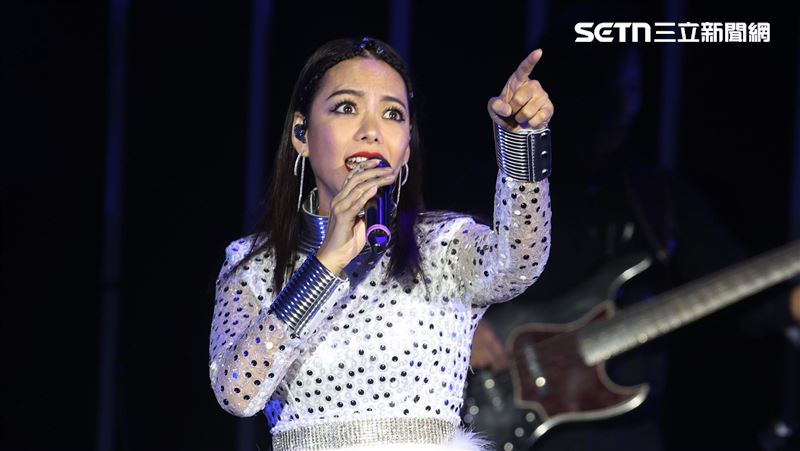 張惠春17歲超帥愛子曝光！身高180又會唱歌　體育生專長打棒球