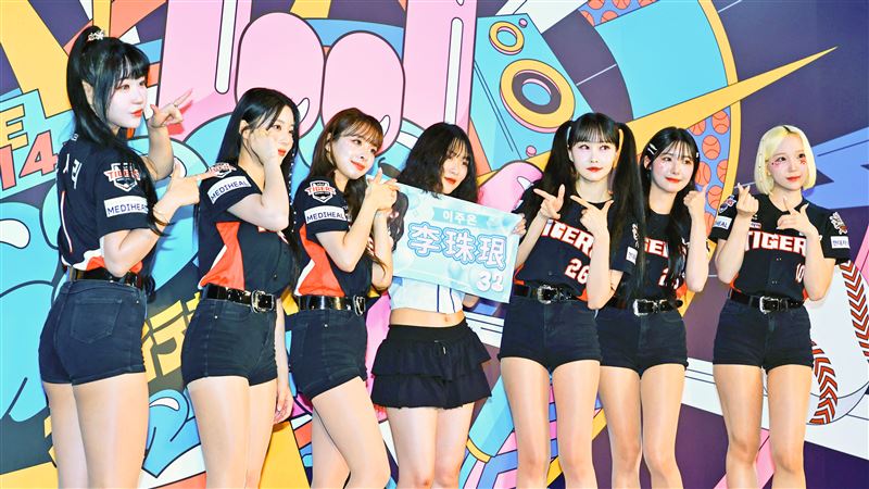 才說不來台灣發展！韓籍啦啦隊女神現身大巨蛋　抱病撐場粉絲超心疼