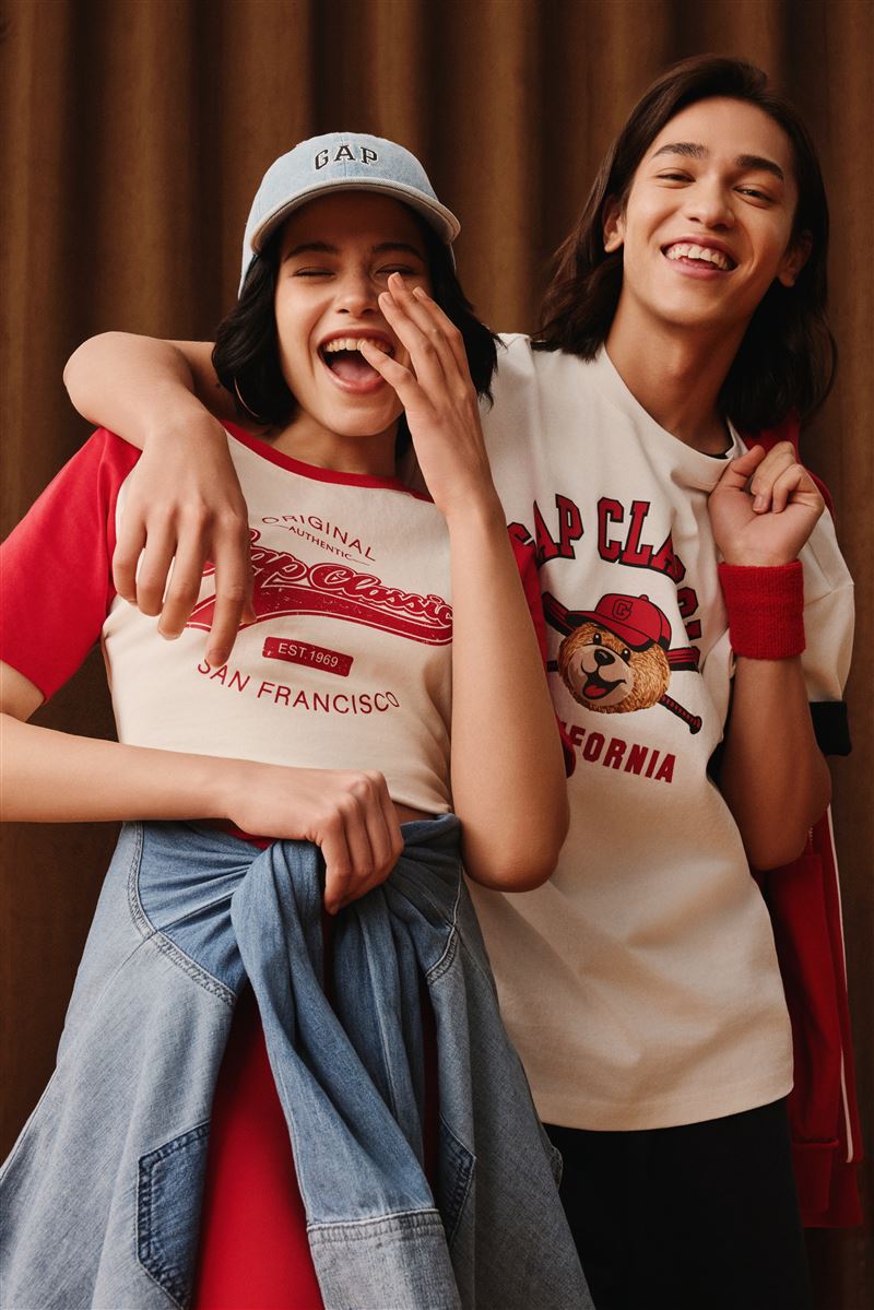 時尚單品有型又精彩!Gap夏日狂歡購下殺5折 快跟著GD踩這雙