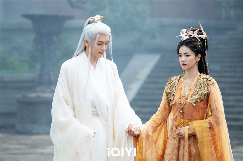 「離婚仙俠」吊鋼絲吻到缺氧　古裝男神中暑！嚇喊：臉像肉餅貼著轉啊轉