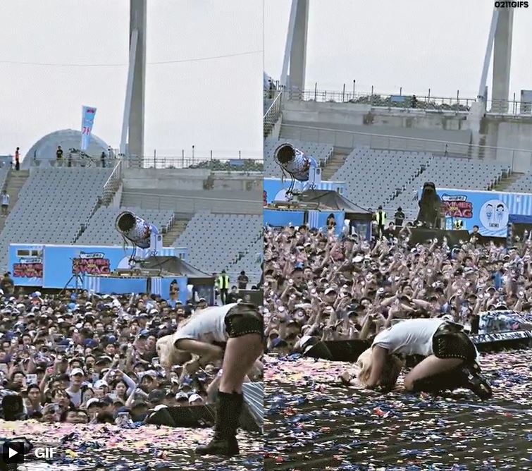 BLACKPINK ROS&#201;演唱會突下跪！行韓國跪拜大禮　吐出道8年心聲粉絲淚崩