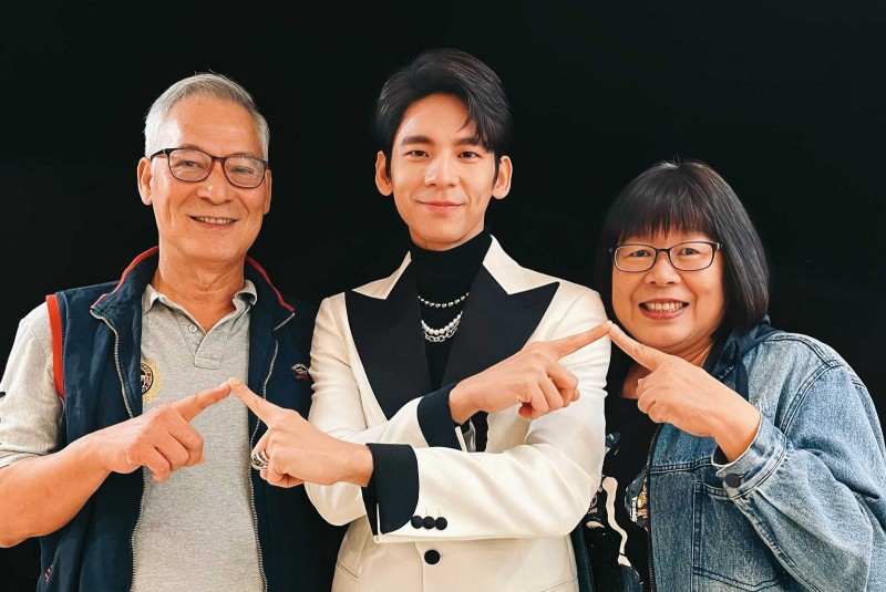 叔伯開撕林柏宏！零負評男神遭控忘恩負義　揭林柏宏為債罵父嗆叔伯始末