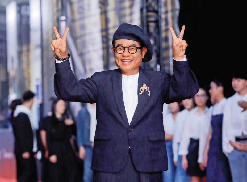 搭檔出事自己扛／挺過搭檔威廉逃兵重擊　許效舜合作鄭仲茵開新節目