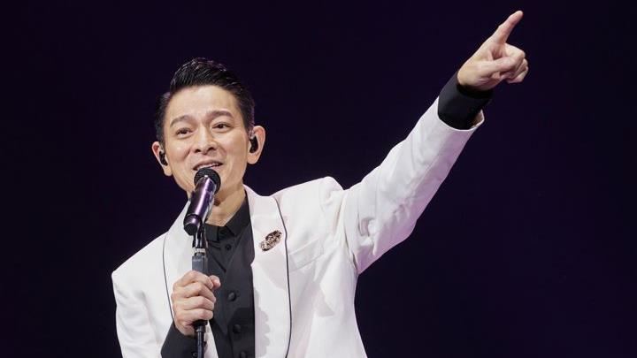 家財萬貫的劉德華過得如何？湯鎮業的「一句話」洩露了他的真實情況