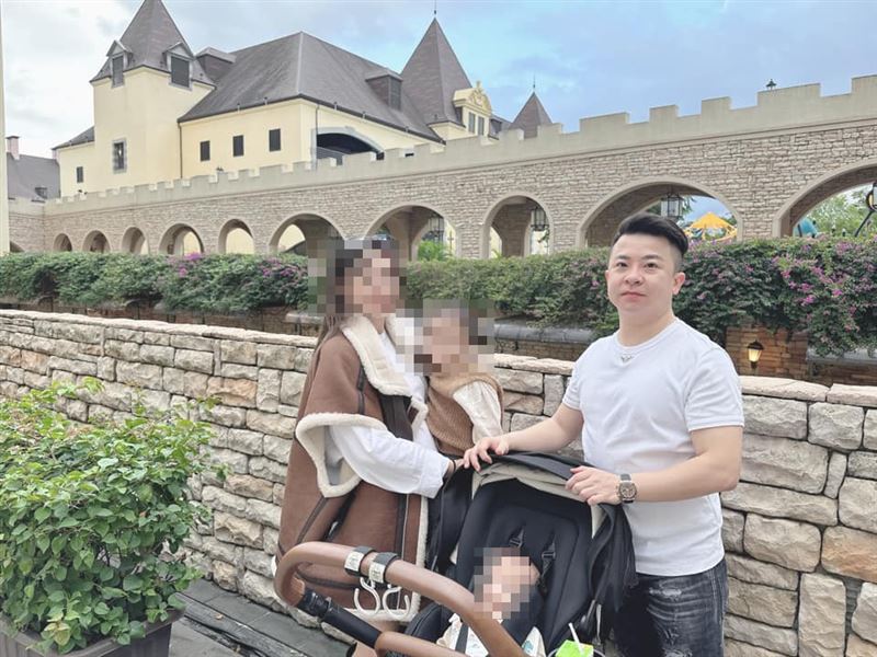 怒揭嫩妻偷吃小王親密照！疲老闆不忍了　「黑底白字再發聲」