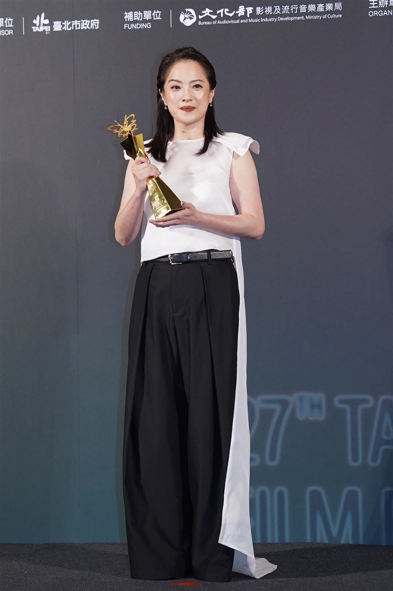 北影27／高伊玲新科影后！特別點名她「不可思議的母愛」台下一聽全哭了