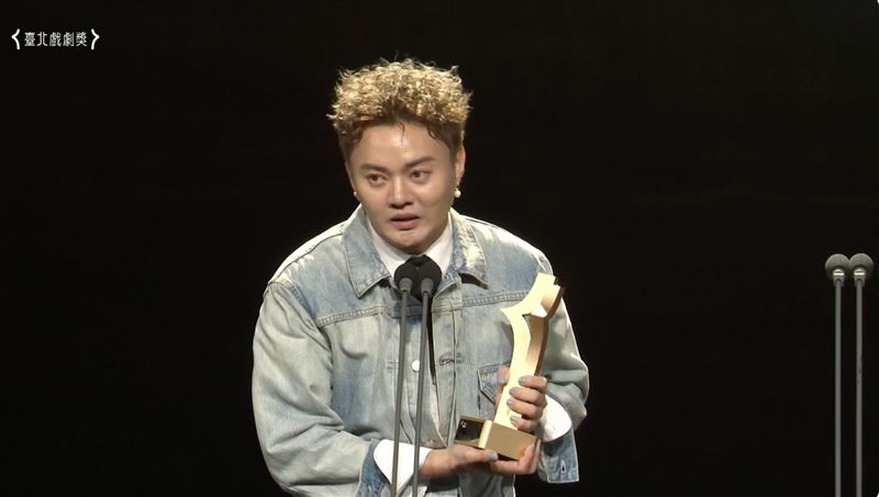 詐騙竟成真！許富凱演音樂劇「歌王變劇王」　哽咽憶亡父遺言：不要設限