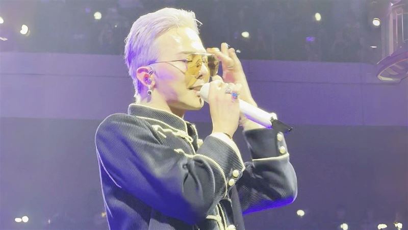 GD來台夜奔2頂流酒店...「愜意台北行」全被拍　開唱仍活力滿滿