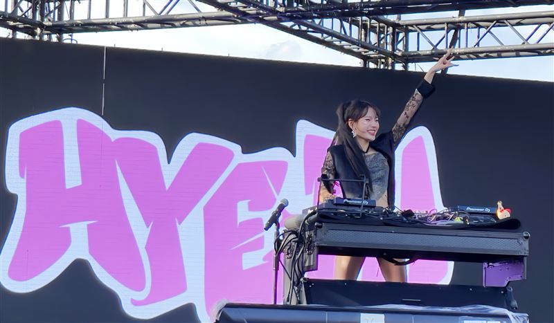 獨家／韓籍女神化身「啦啦隊DJ」濕透嗨翻！處女秀完希望挑戰ULTRA