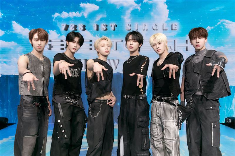 台灣男團韓國出道!50家韓媒搶拍「盛況曝光」團員曝失眠、狂冒痘