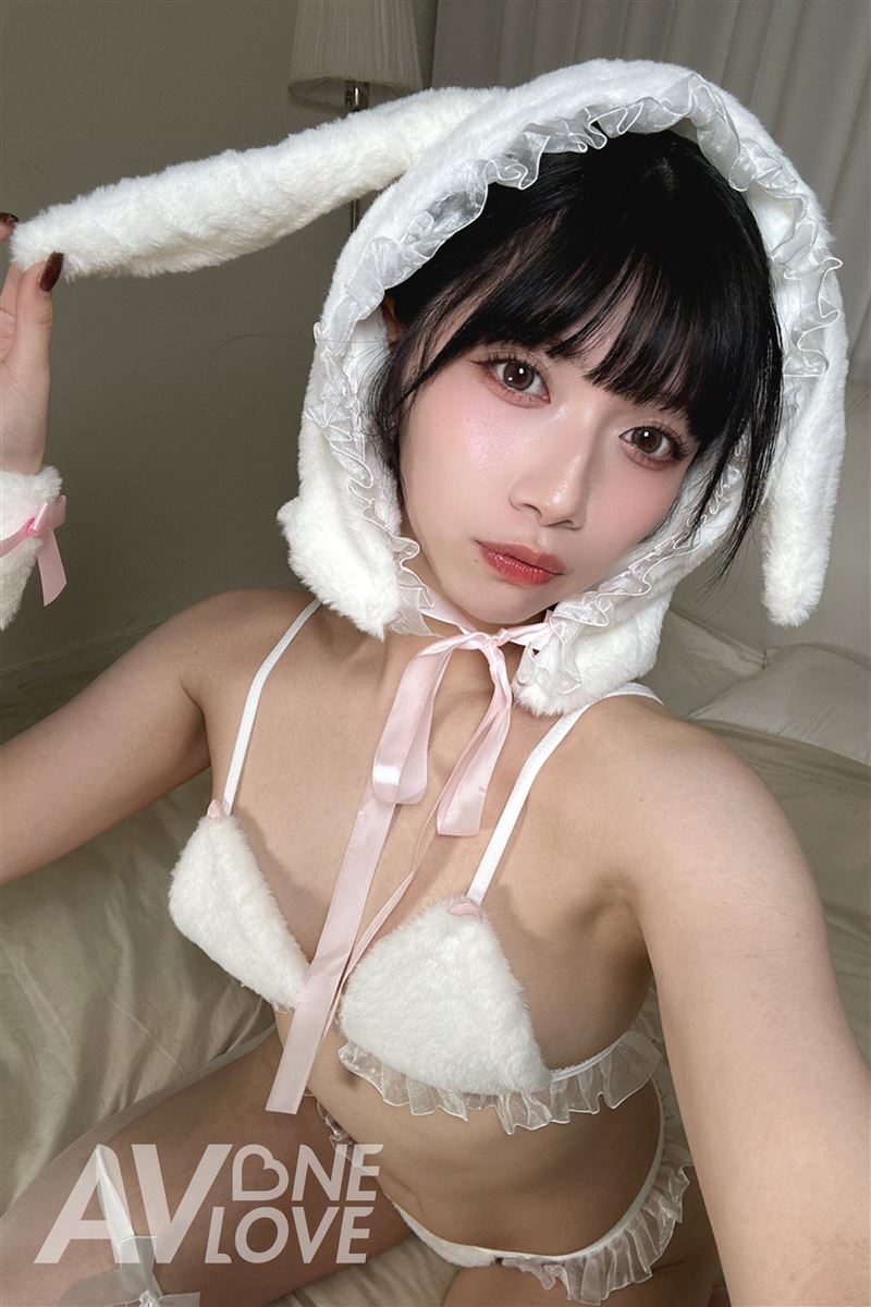 最強AV女神！石原希望「爆乳UU藏不住」　潛校園震撼畫面曝光