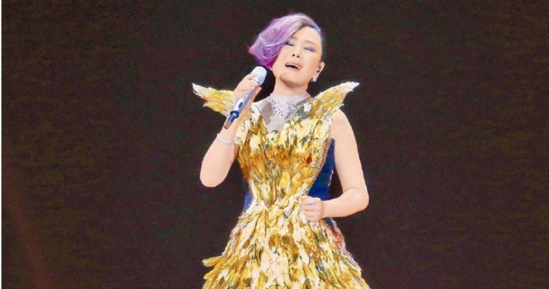 江蕙高雄巨蛋首唱哭了　親曝身體狀況：我現在是健康寶寶了