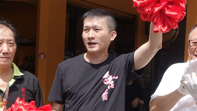 秦楊無預警右眼失明!醫曝「黃金治療期」 錯過恐永遠看不見