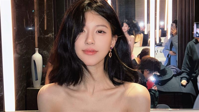 趙露思突襲直播3千萬人觀看！開撕經紀公司嗆：實在不行開個小麵館