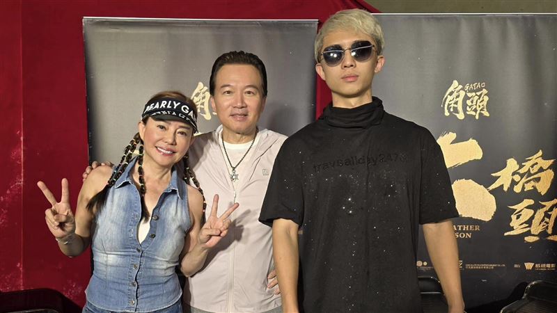 孫安佐證實有新歡了！「街頭纏繞被拍」牽手見孫鵬　分手阿乃一度想復合