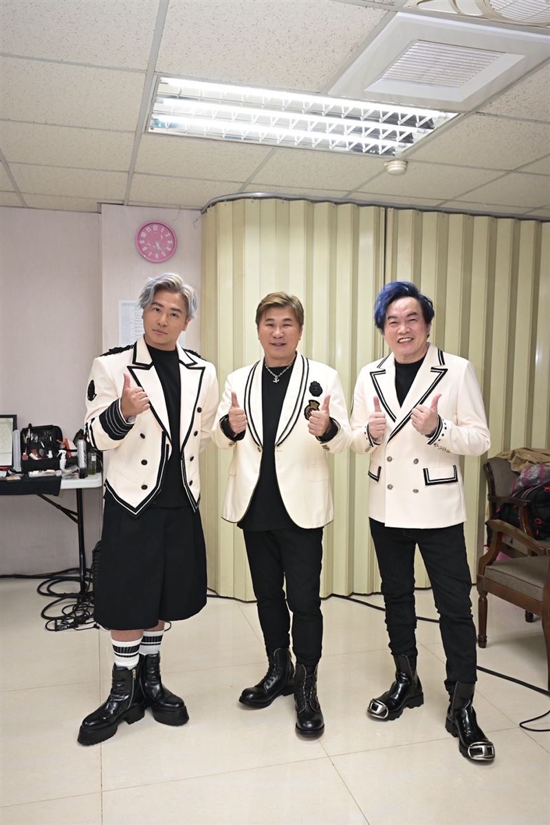 與胡瓜新節目對打!康康當場走人不忍了 喊:還能撐半年