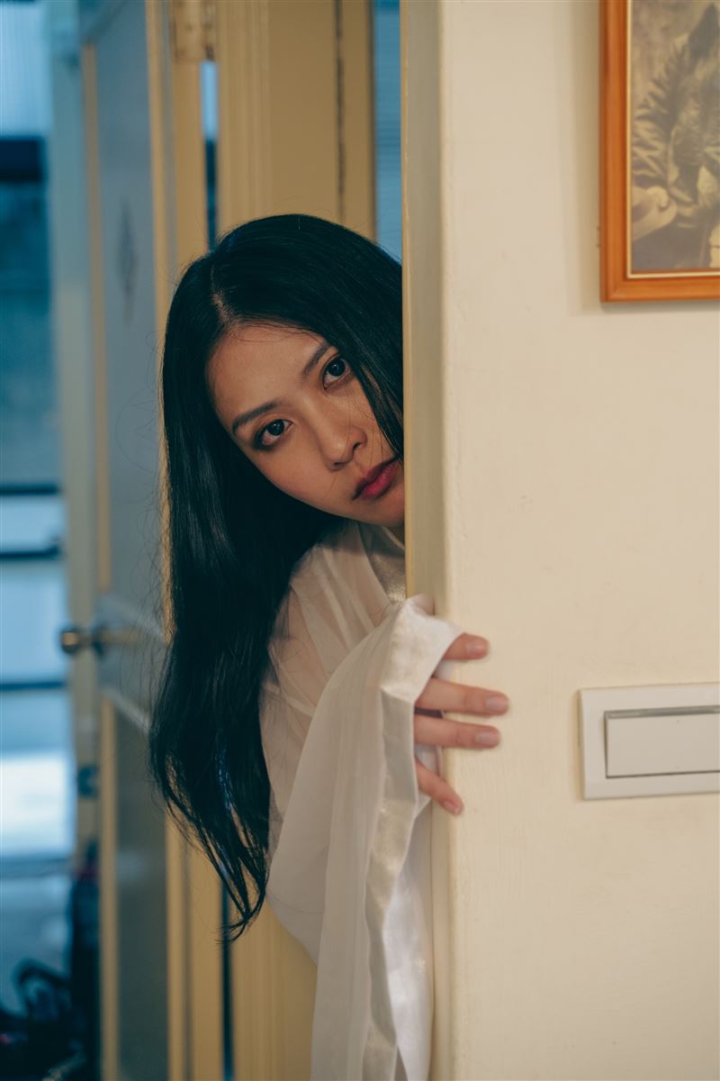 遭逼簽不自殺聲明 黑道嗆聲賠償鉅額!本土美女直播主哭曝內幕