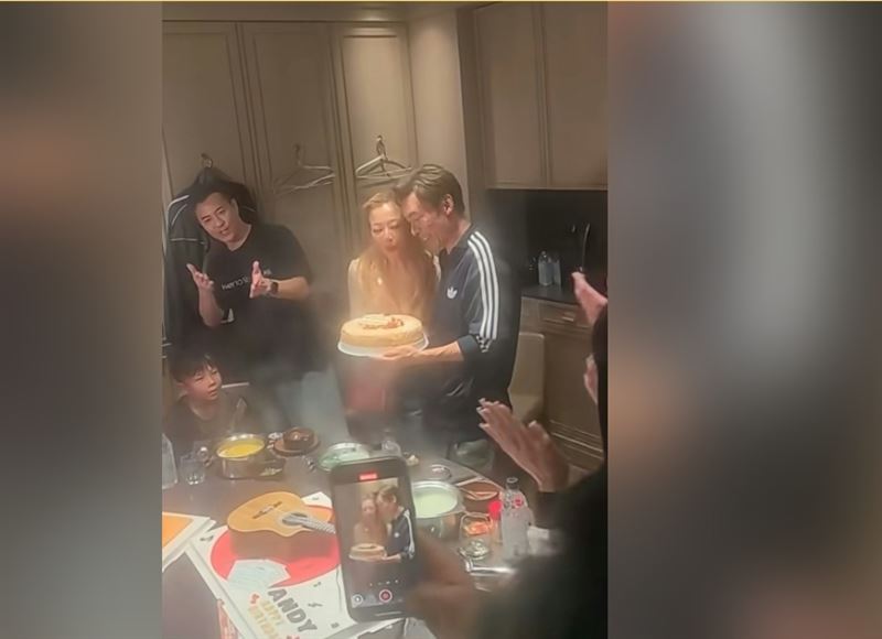 結婚12年挺過外遇風波！許志安鄭秀文不藏了　「甜蜜放閃」畫面流出