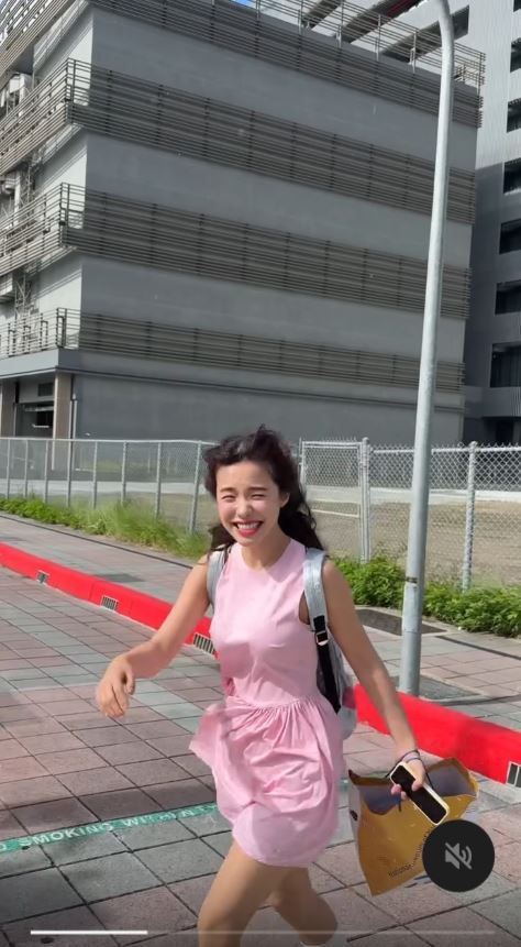 李多慧颱風天「被吹到表情失控」！站不穩畫面曝　她自豪：已是台灣老鳥