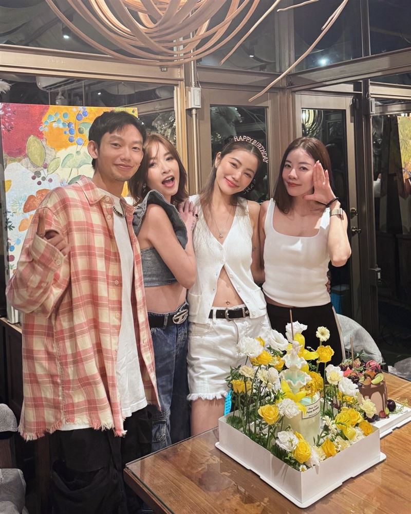 許路兒50歲凍齡美貌驚人！招認大哭一場　親妹許維恩讚嘆：比20歲時還美