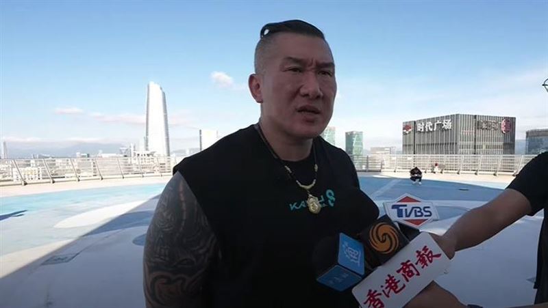 才抱怨赴中賠400萬回台！館長嗨曝喜訊　PO證據「成功開抖音帳號」