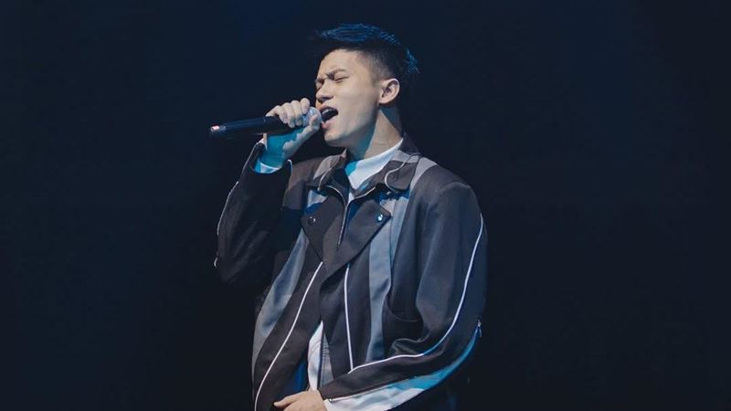 獨家/饒河夜市知名攤販失火!老闆是男神歌手 被烈火燙傷緊急送醫