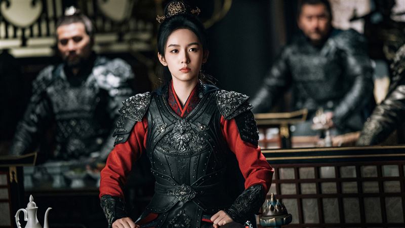 古裝男神丞磊不藏了！告白「天然系美女」周也：命運中注定的人