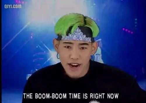 羅百吉年輕激瘦照片曝！濃眉大眼金髮「帥過GD」　本人出面認證了