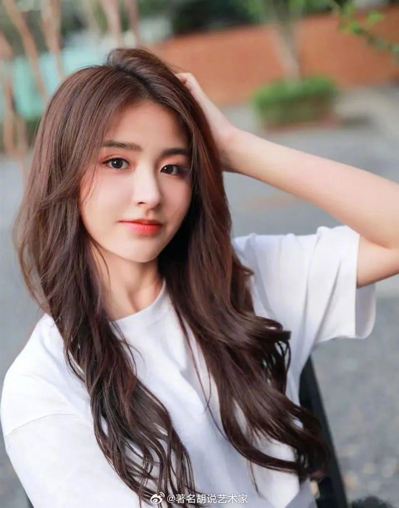 最美童星「突剃光頭」震撼全網！家人不忍發聲了　鬆口「真實現況」