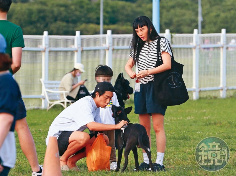 魏如萱共享男友/戀愛性別年齡不設限 魏如萱感情史離不開「奮不顧身」