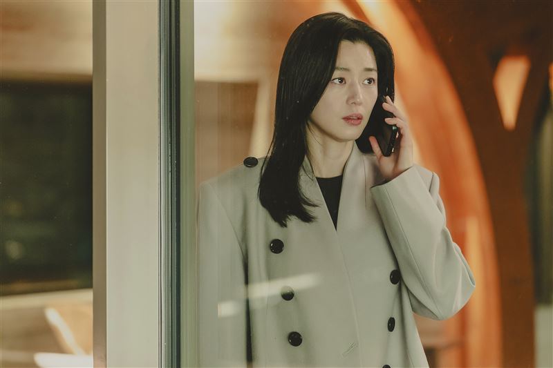 全智賢慘了!因台詞被小粉紅出征 「代言全被撤換消失」疑遭中國封殺