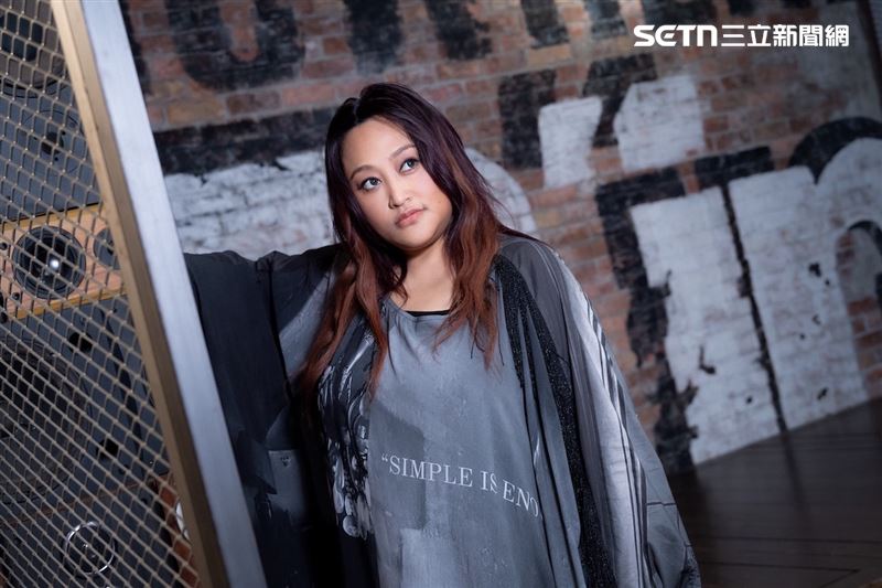 家家稱救災「不用感謝政府」遭炎上　姊姊紀曉君無奈發聲了