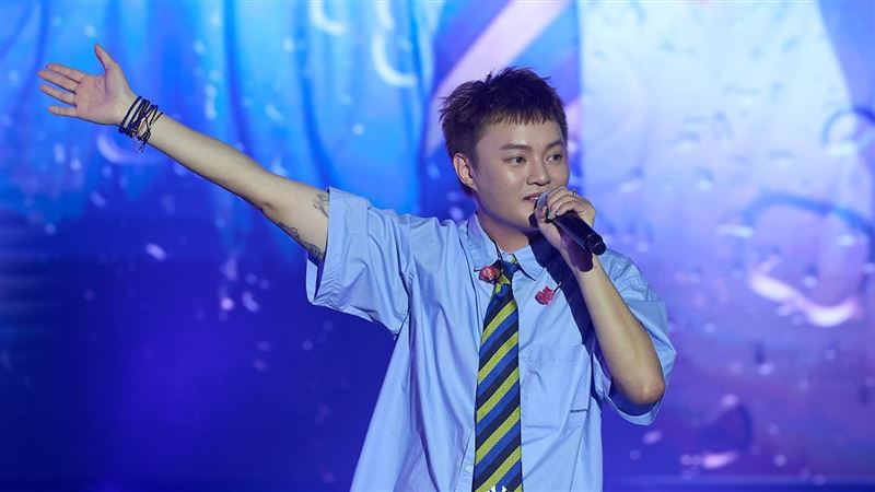 許富凱震撼認愛了！甜喊對方最愛的寶貝　澎湖過夜歡渡情人節假期